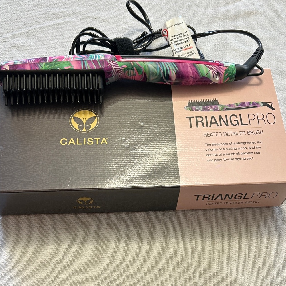Calista TrianglPro Heated Detailer Brush - Pink and Black